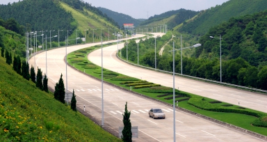 南寧市至吳圩機場(chǎng)高速公路
